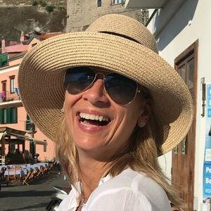 Meet your Posher, Carol